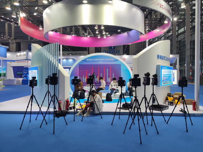 眾趣科技3D Pro掃描儀入場采集空間數(shù)據(jù) 微信圖片_20220428182256_副本.jpg